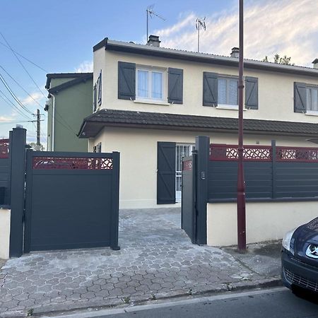 Chambre Pour 2 Personnes Avec Lit Separe Dans La Banlieue Parisienne Бонди Экстерьер фото